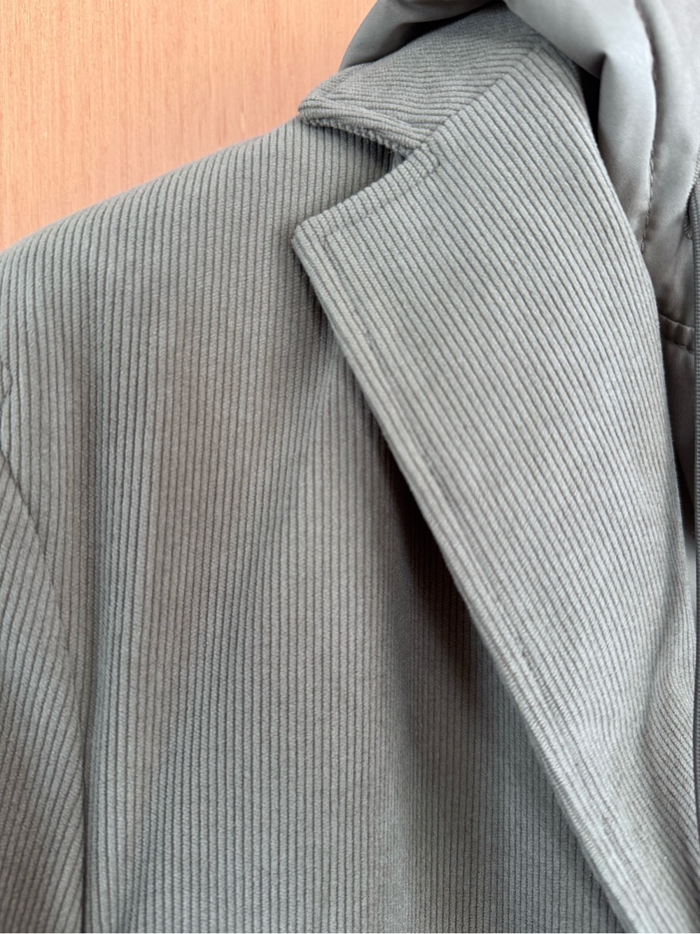 Hugo Boss Men's Olive Green Corduroy Blazer with Hooded Zip Insert - Picture 3 of 10